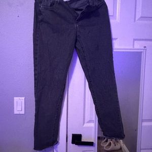 Black jean shorts no rips